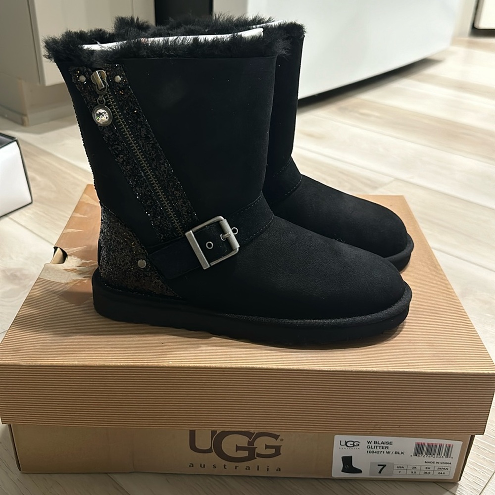 Ugg Australia Women’s Blaise Glitter Black GENUINE Shearling Boots NEW Sz 7